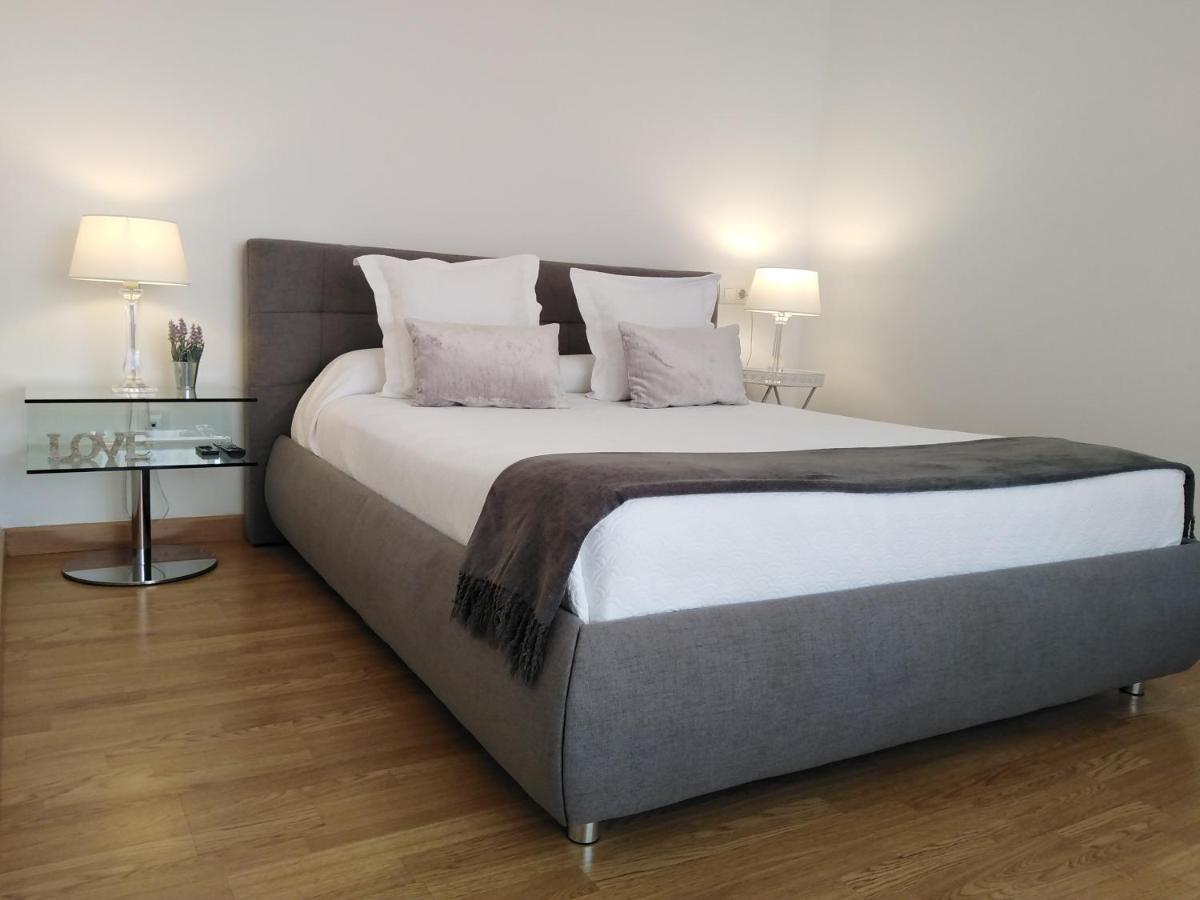 בורמוחוס Sevilla Aljarafe Room מראה חיצוני תמונה